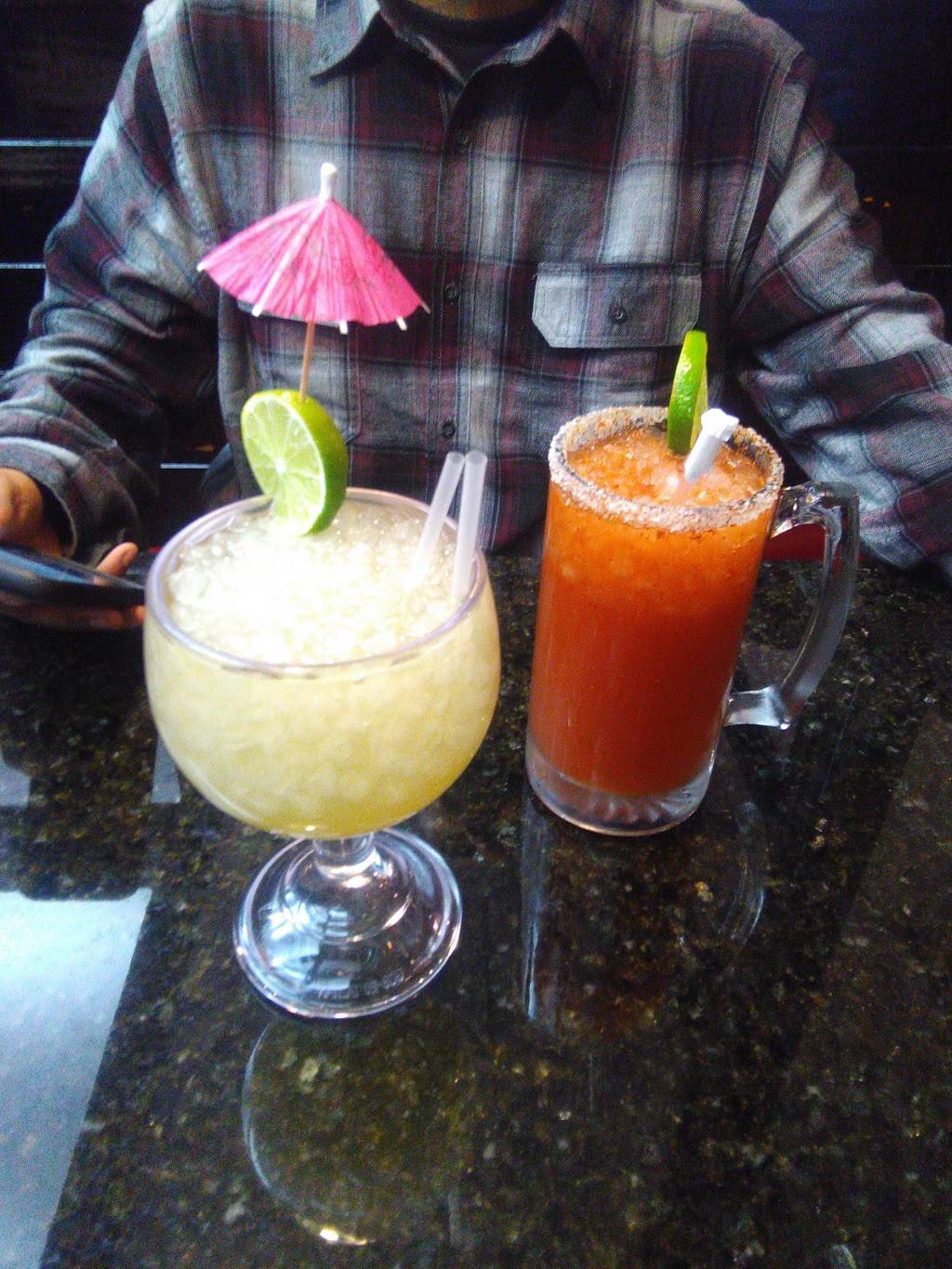 Mi Familia Mexican Cuisine | restaurant | 318 Northland Blvd, Cincinnati, OH 45246, USA | 5137721200 OR +1 513-772-1200