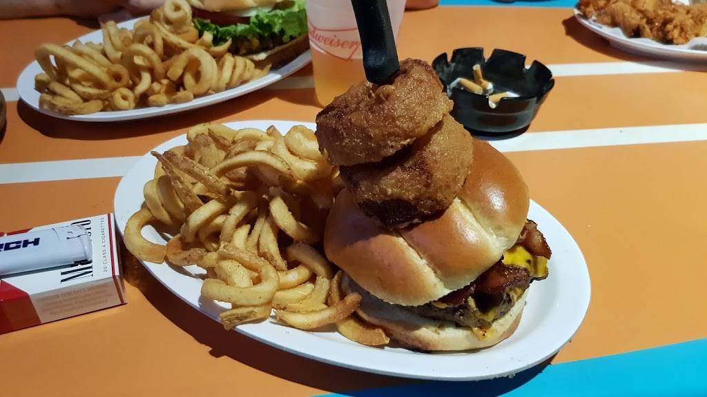 Hooters | meal takeaway | 3120 Del Prado Blvd S, Cape Coral, FL 33904, USA | 2399454700 OR +1 239-945-4700