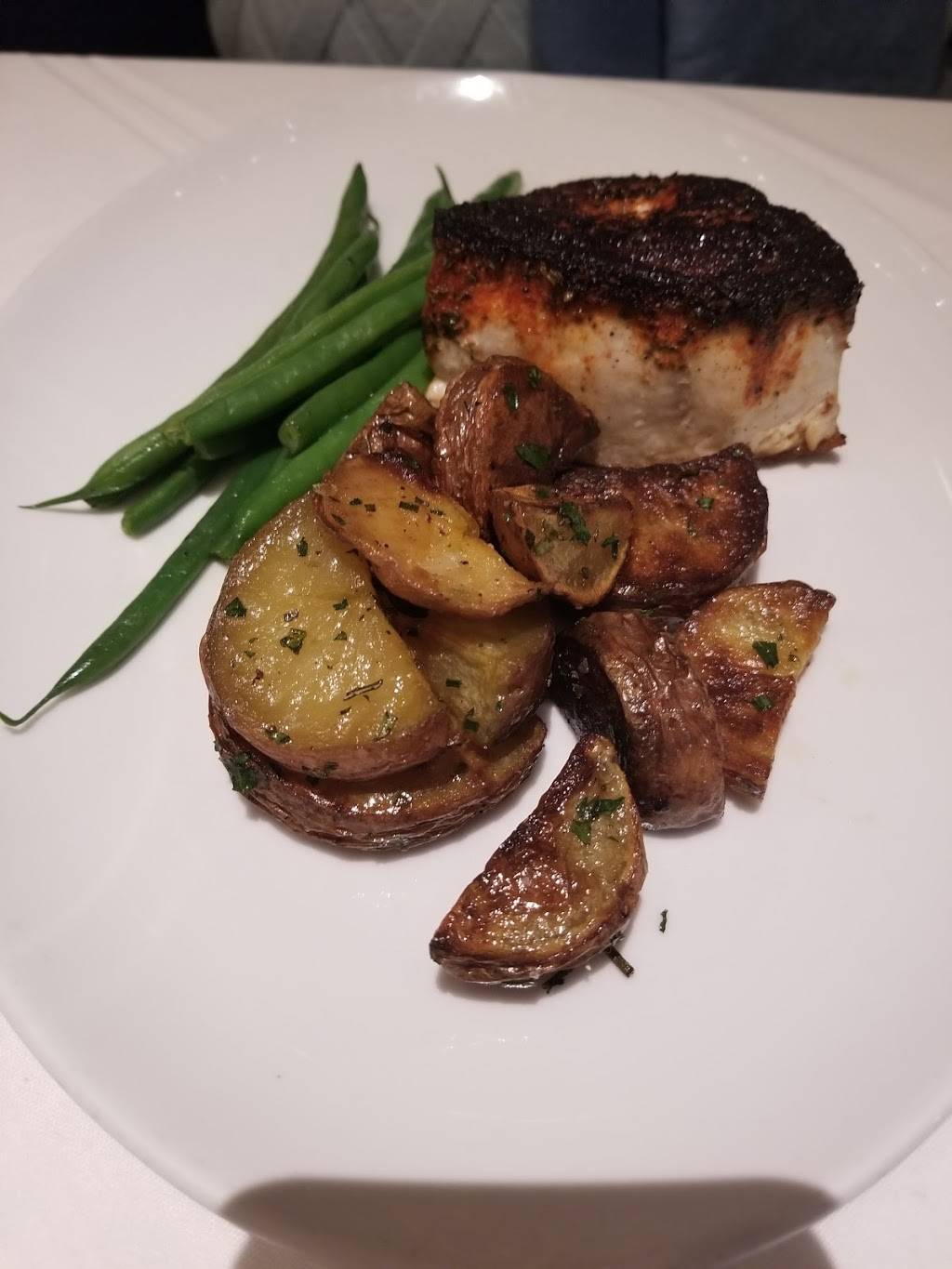 Blue Point Grille | restaurant | 700 West Saint Clair Avenue, Cleveland, OH 44113, USA | 2168757827 OR +1 216-875-7827