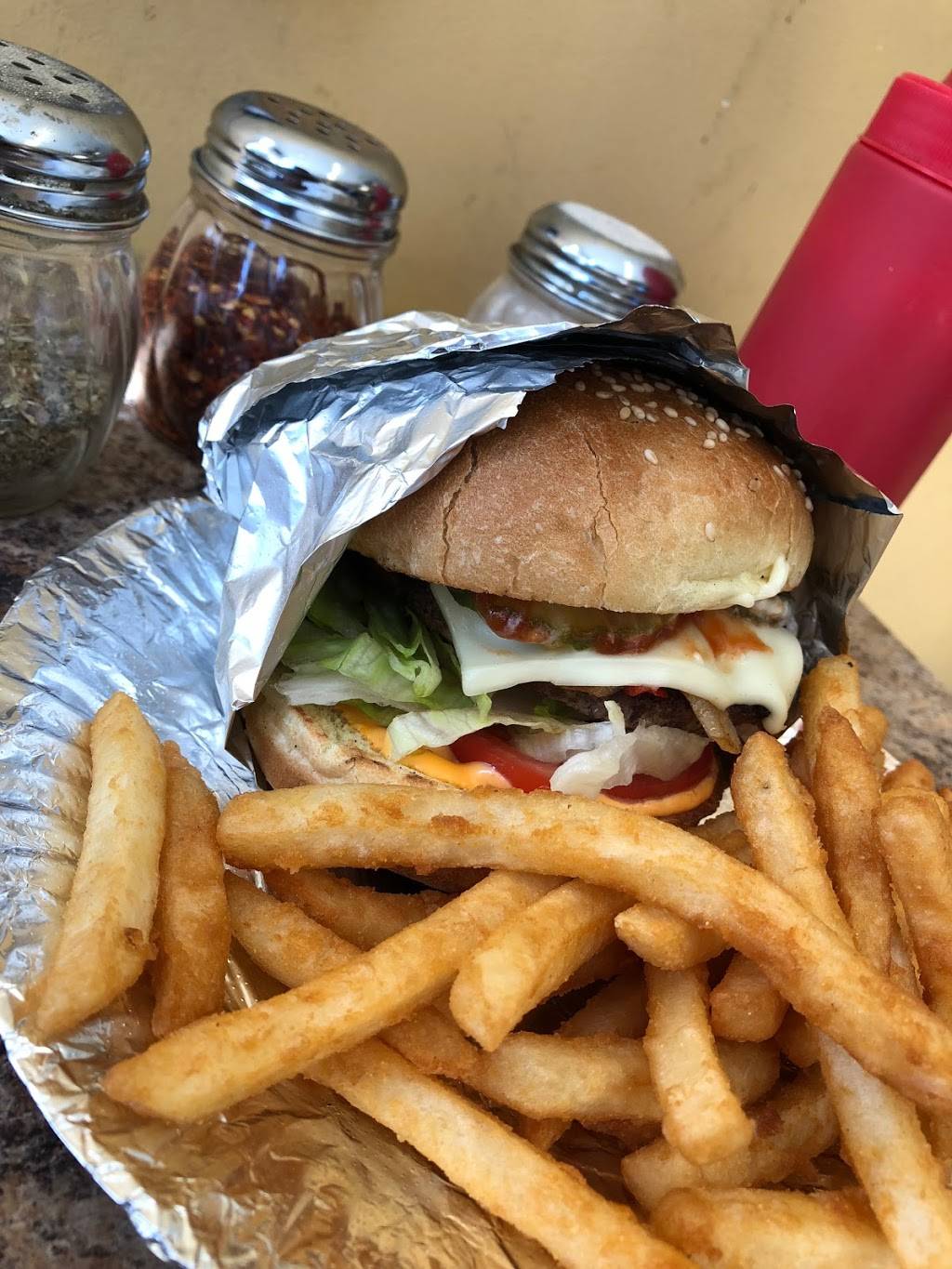 Venus Pizza & Mediterranean Grill | meal takeaway | 1293 Broadway, Somerville, MA 02144, USA | 6177189900 OR +1 617-718-9900