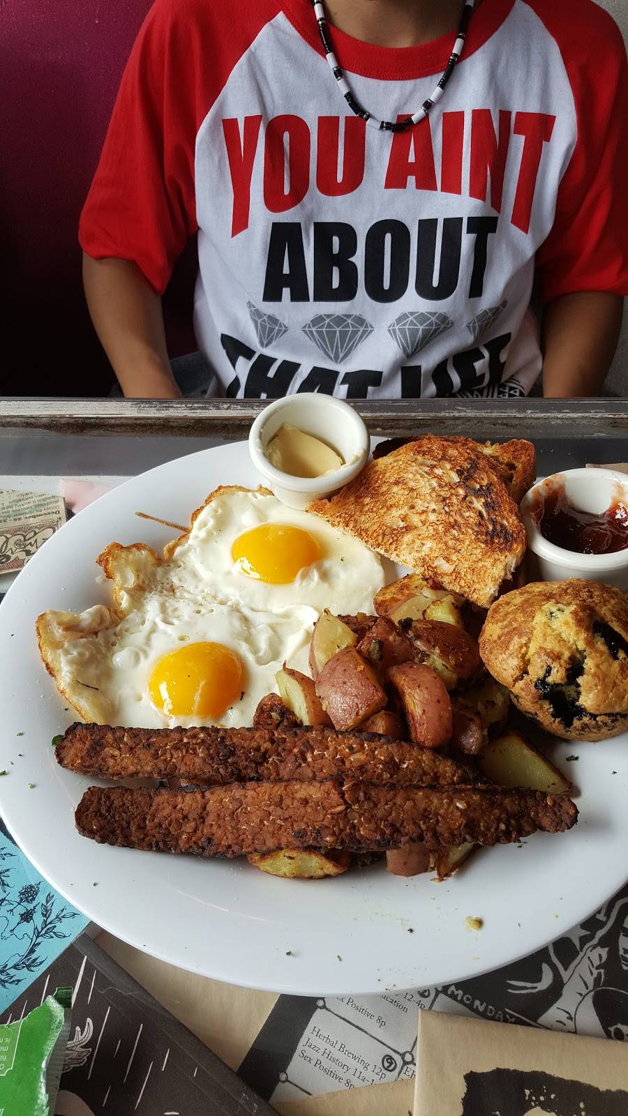 Saturn Cafe Berkeley | restaurant | 2175 Allston Way, Berkeley, CA 94704, USA | 5108458505 OR +1 510-845-8505