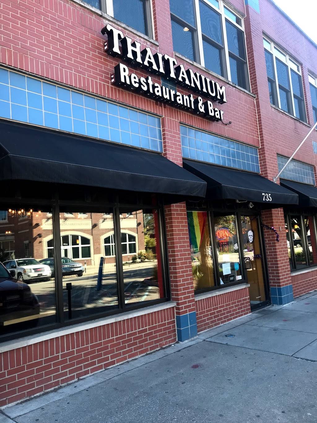 Thaitanium | restaurant | 741 Massachusetts Ave, Indianapolis, IN 46204, USA | 3176861848 OR +1 317-686-1848