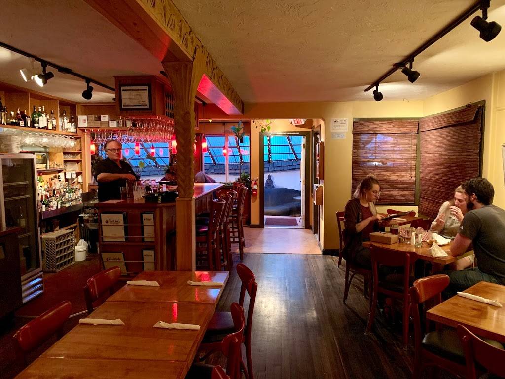 FireWorks Pub & Pizza | restaurant | 1115 SE 3rd St, Corvallis, OR 97333, USA | 5417546958 OR +1 541-754-6958