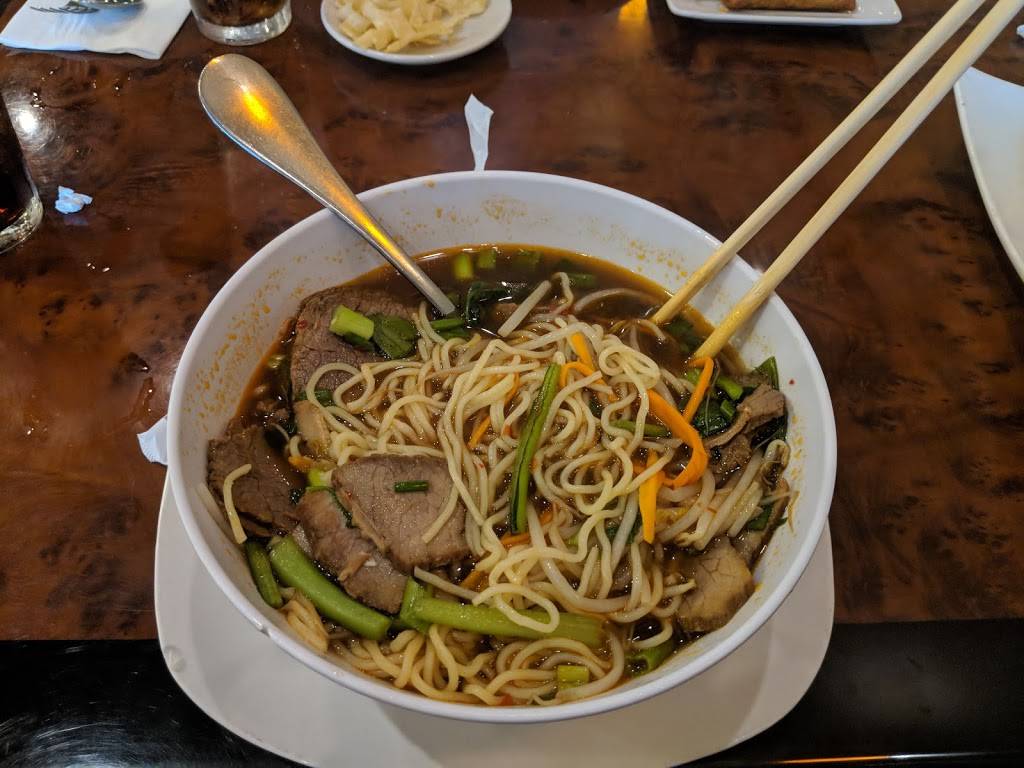 Noodles Asian Bistro | restaurant | 7850 Poplar Ave #12, Germantown, TN 38138, USA | 9017551117 OR +1 901-755-1117