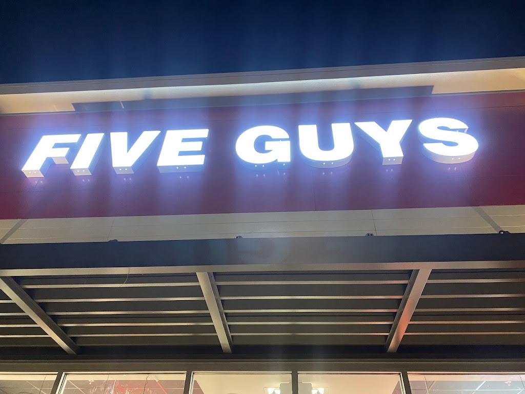 FIVE GUYS | restaurant | 2847 Mannheim Rd, Des Plaines, IL 60018, USA | 5715843004 OR +1 571-584-3004