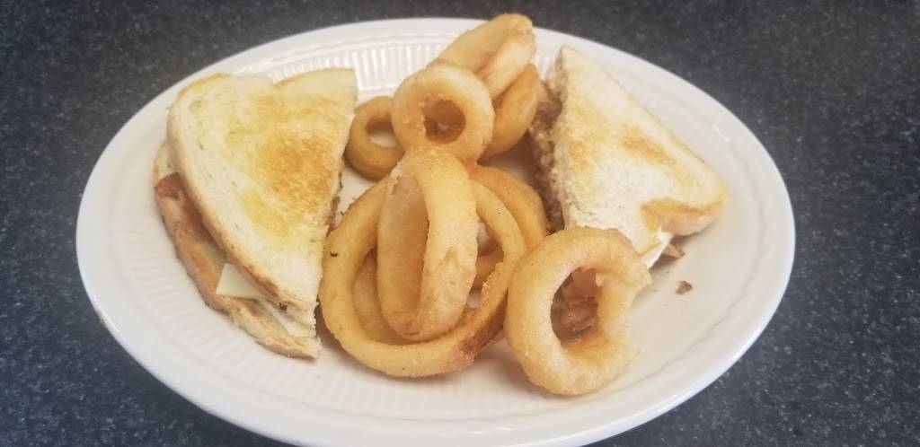 Back Rhoads Diner | restaurant | 691 W Elm St, Lebanon, MO 65536, USA | 4175322838 OR +1 417-532-2838