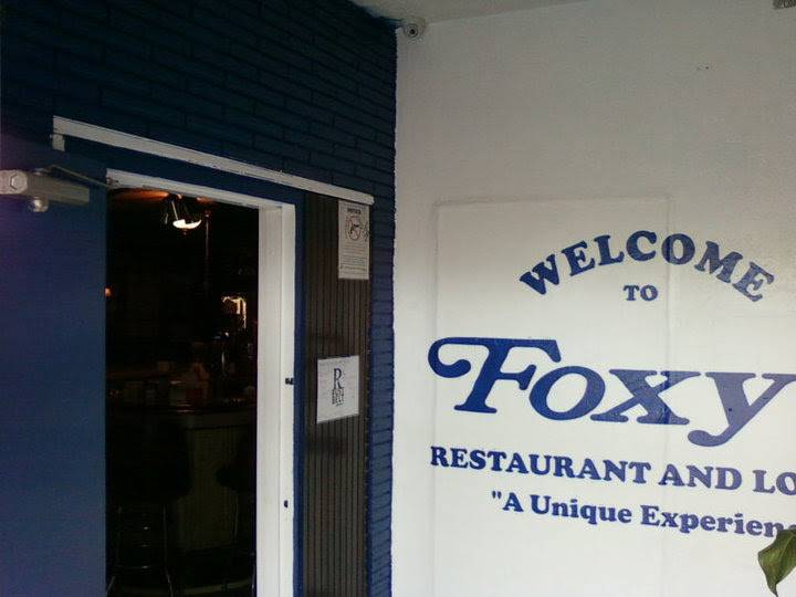 Foxys Restuarant and Lounge | restaurant | 51 N Meridian Rd, Youngstown, OH 44509, USA | 3307928000 OR +1 330-792-8000