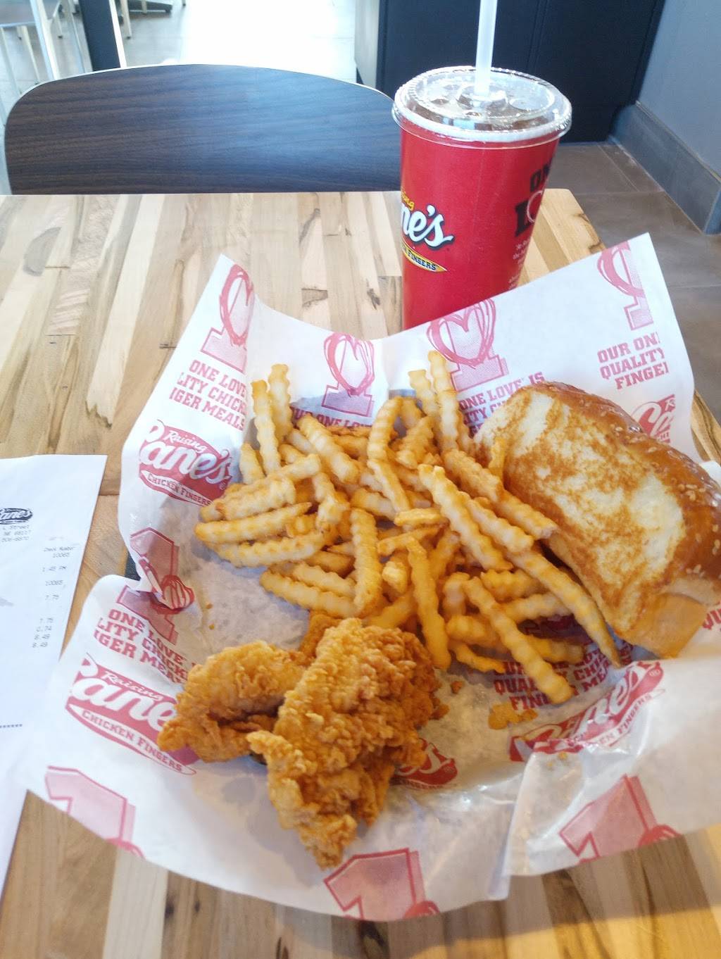 Raising Canes Chicken Fingers | meal takeaway | 5011 L St, Omaha, NE 68117, USA | 4025066870 OR +1 402-506-6870