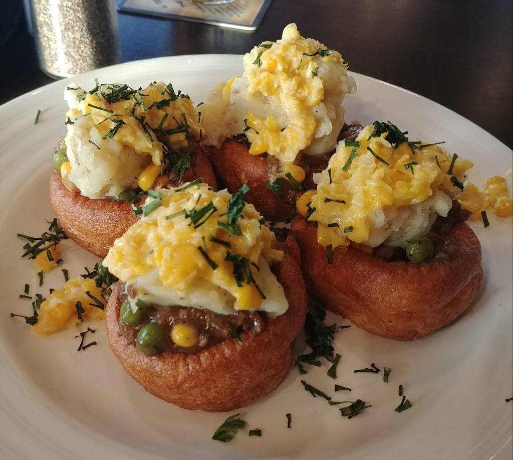 Fionn MacCools | restaurant | 119 Osler Dr Unit 3, Dundas, ON L9H 6X4, Canada | 9056274729 OR +1 905-627-4729