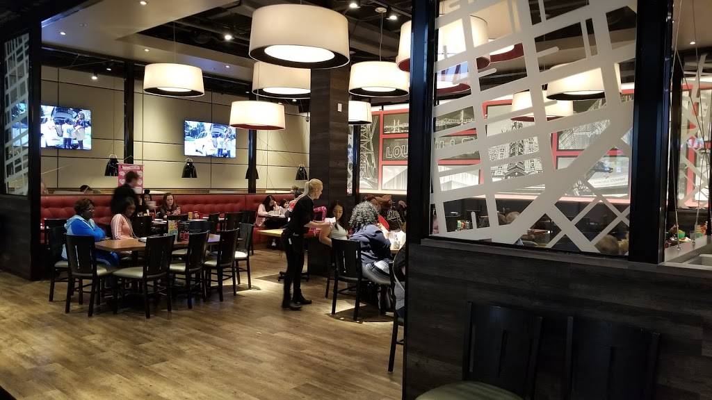 Dave & Busters | restaurant | 5000 Shelbyville Rd Ste D200, Louisville, KY 40207, USA | 5029630940 OR +1 502-963-0940