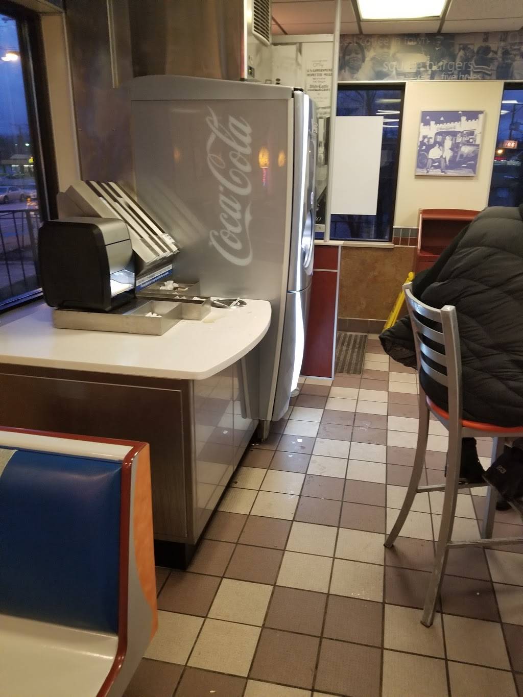 White Castle | restaurant | 10301 S Michigan Ave, Chicago, IL 60628, USA | 7739956618 OR +1 773-995-6618