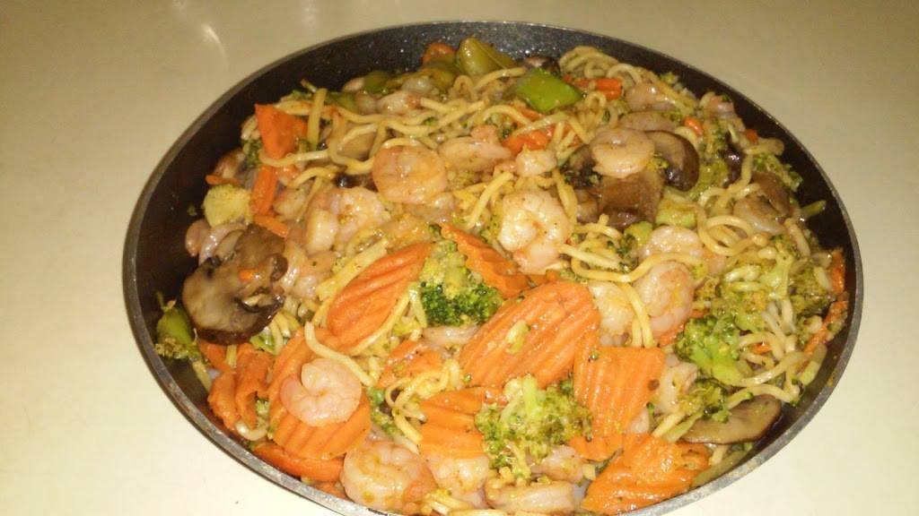 Connieshelpinghands | restaurant | 1140 S Wabash Ave, Chicago, IL 60605, USA | 2317406654 OR +1 231-740-6654