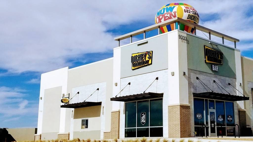 Dickeys Barbecue Pit | restaurant | 9329 N Fwy, Fort Worth, TX 76177, USA | 6822246867 OR +1 682-224-6867