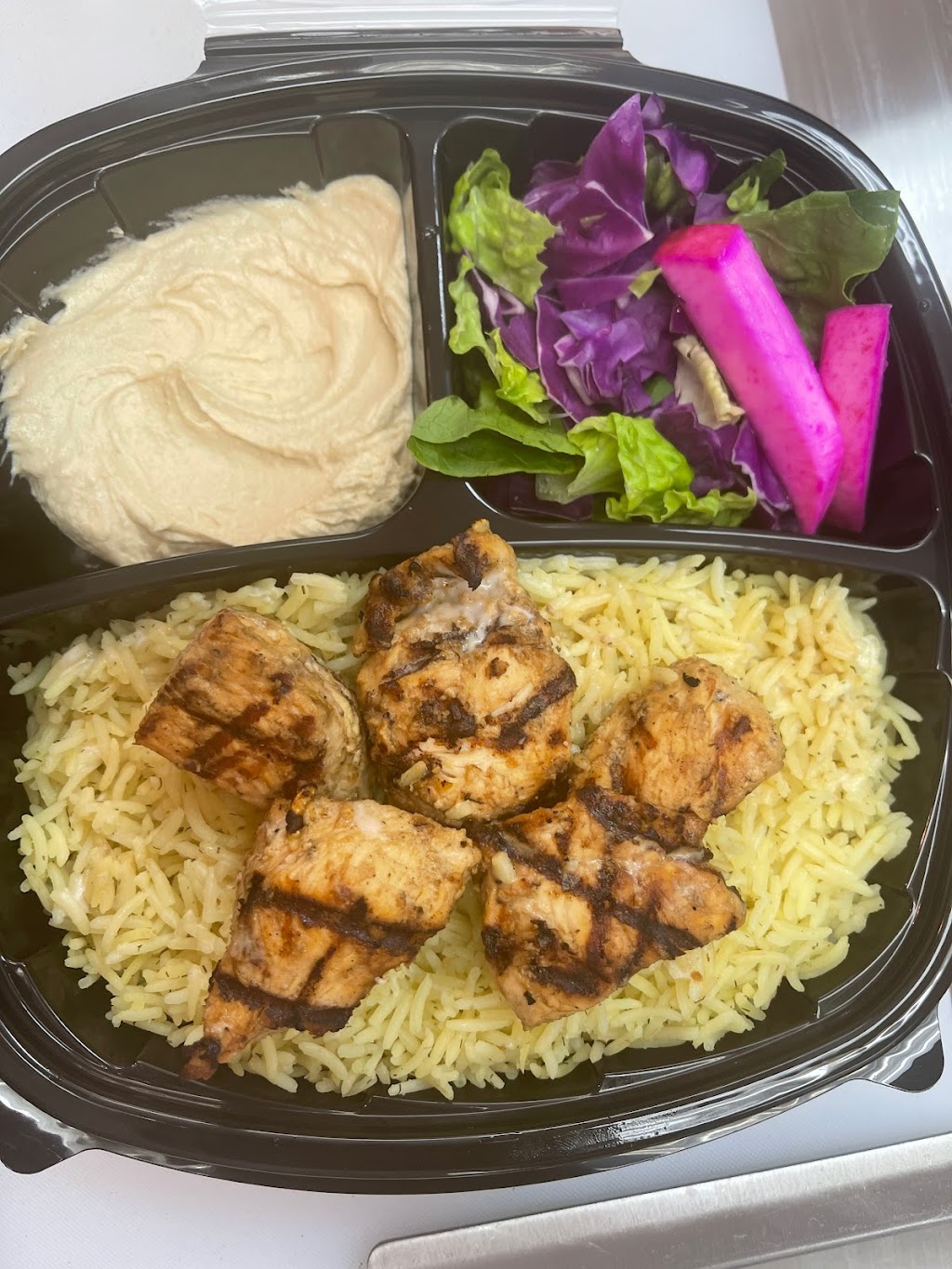 FOOD TOWN | restaurant | 4401 N Hazel St, Chicago, IL 60640, USA | 7735616362 OR +1 773-561-6362