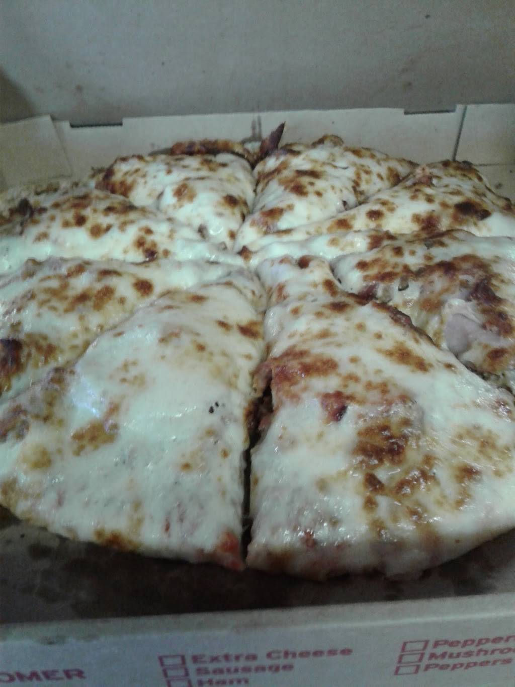 Chets Pizza | restaurant | 21810 E Main St, Huntingdon, TN 38344, USA | 7319869705 OR +1 731-986-9705