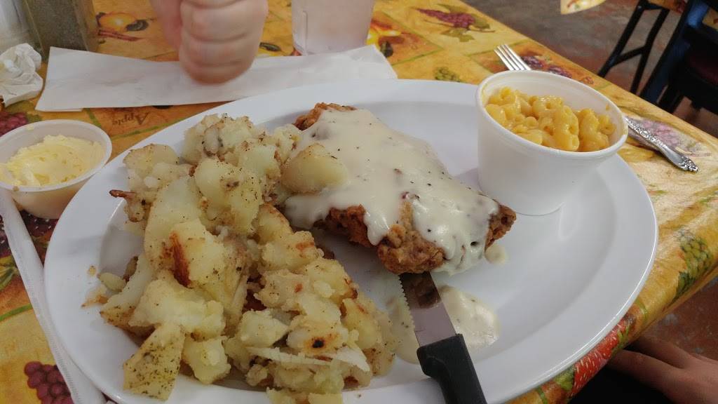 Bob & Wandas Wagon Wheel Café | restaurant | 5300 Alma Hwy, Van Buren, AR 72956, USA | 4792626606 OR +1 479-262-6606