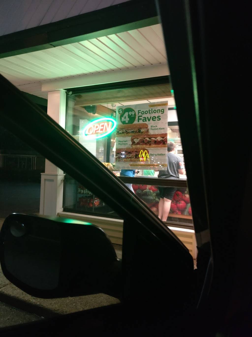 Subway Restaurants | restaurant | 3631 Miller Rd, Flint, MI 48503, USA | 8102395355 OR +1 810-239-5355