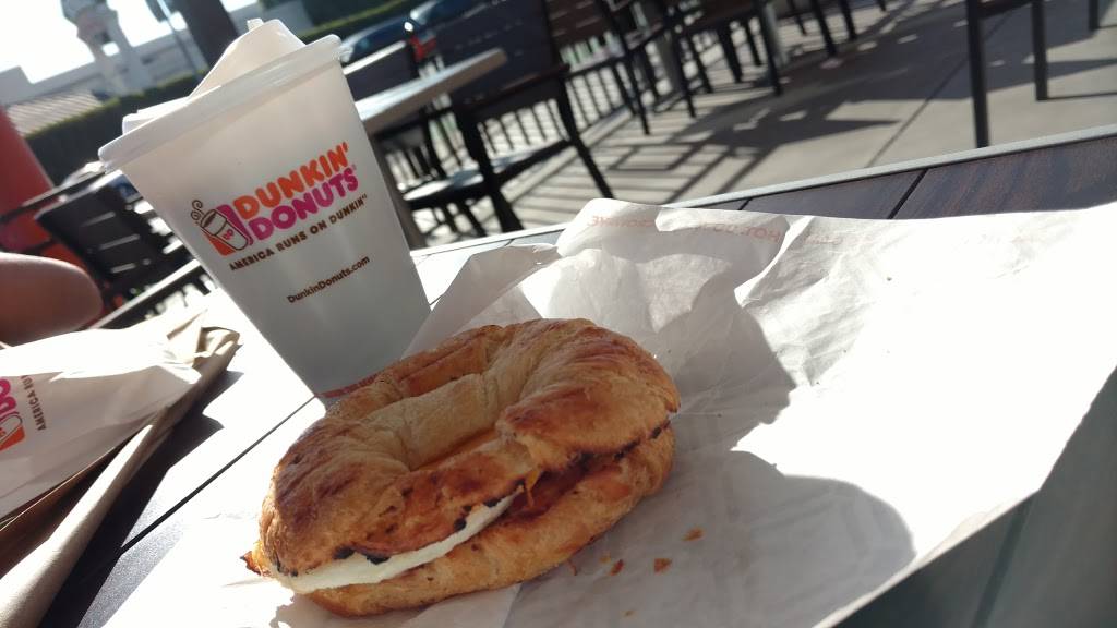 Dunkin | cafe | 7203 Van Nuys Blvd, Van Nuys, CA 91405, USA | 8187786461 OR +1 818-778-6461
