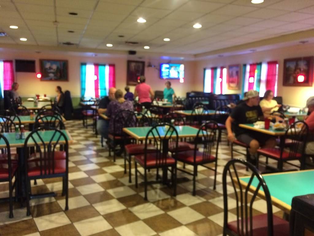 El Caporal Mexican restaurant | restaurant | 2209 Meadow Dr, Louisville, KY 40218, USA | 5024737840 OR +1 502-473-7840