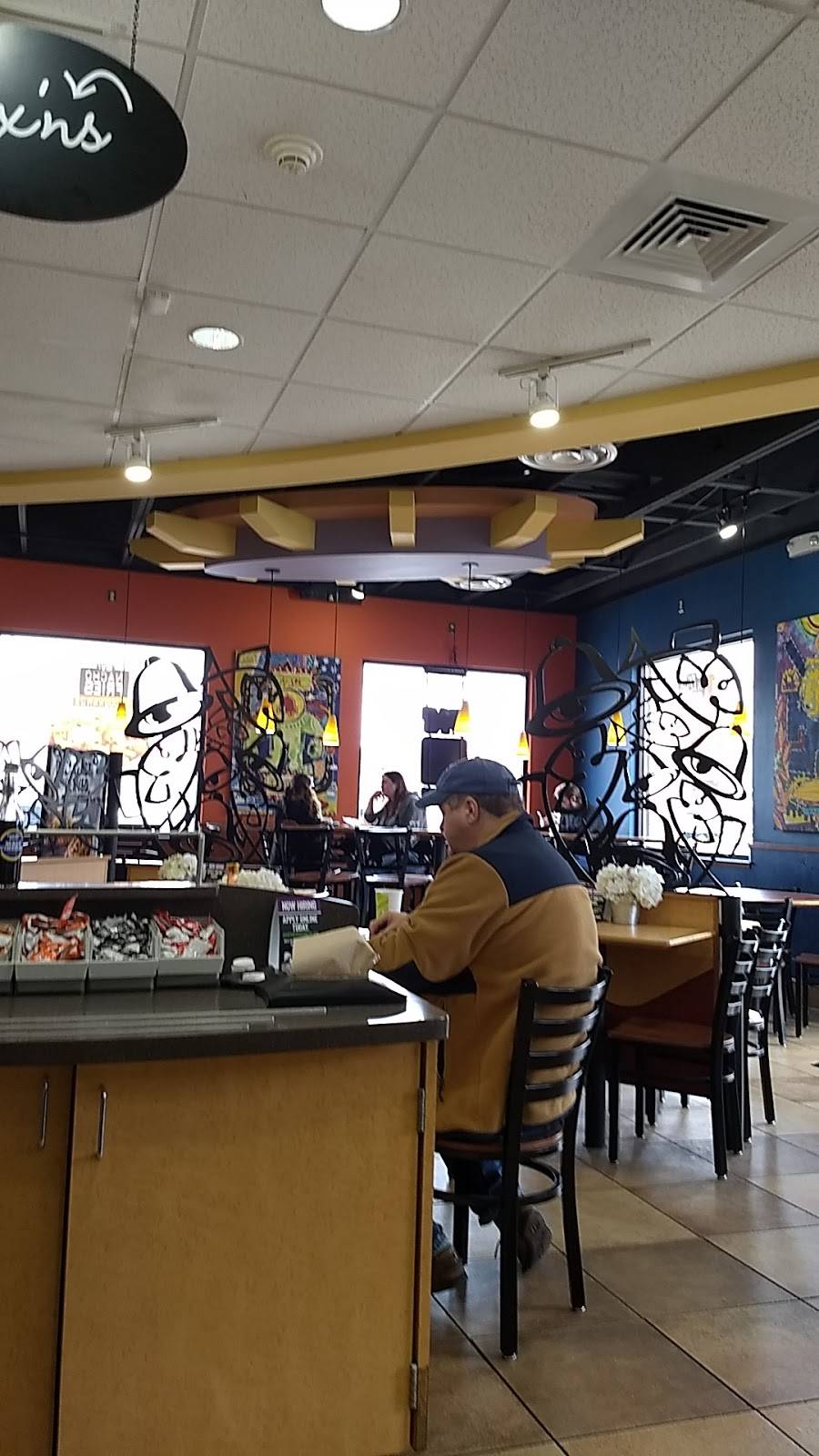 Long John Silvers | restaurant | 322 S Broadway, Salem, NH 03079, USA | 6038903514 OR +1 603-890-3514