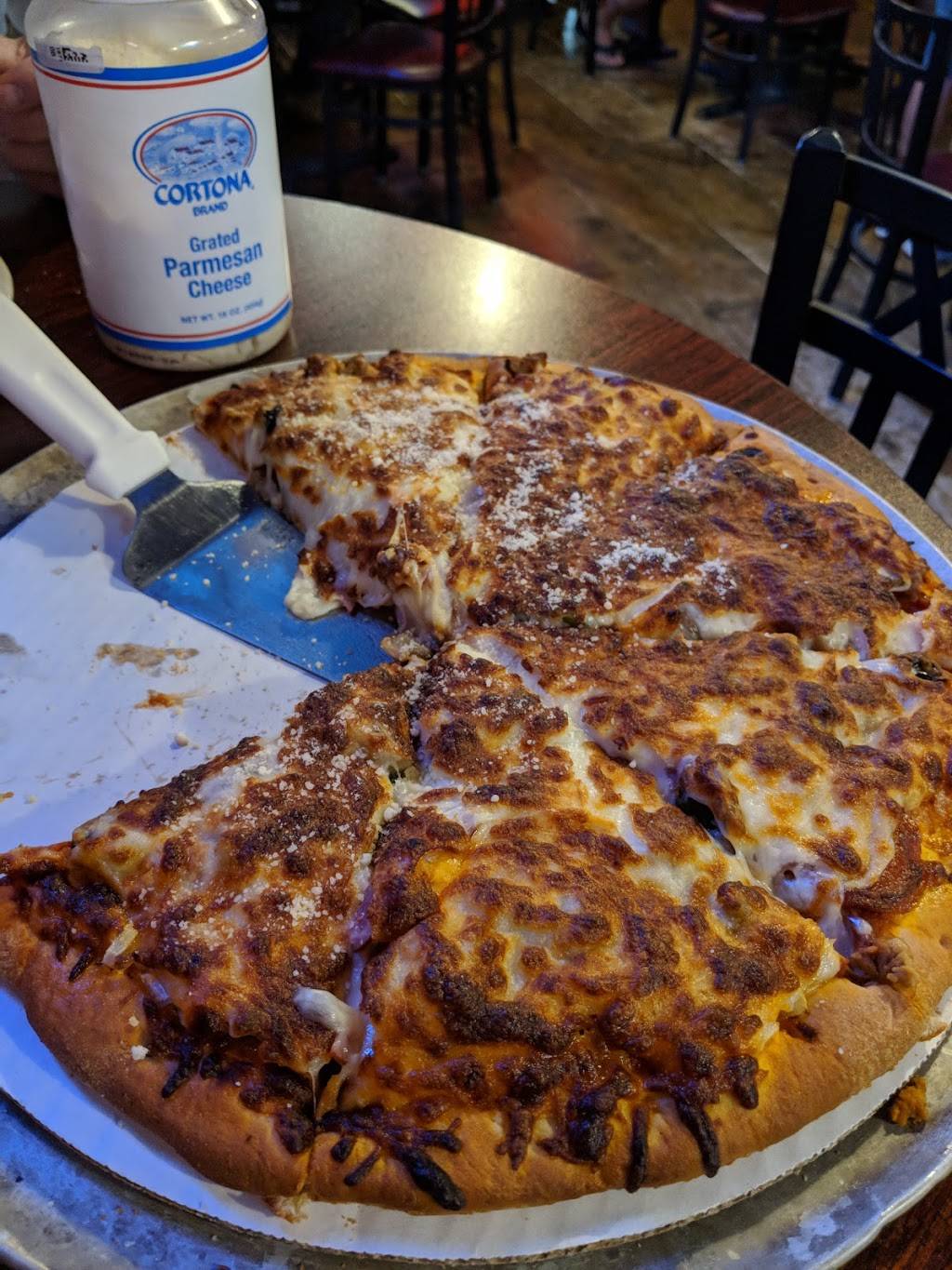 Bulldog Roadhouse | restaurant | 585 Lincoln St, Bradshaw, NE 68319, USA | 4027364465 OR +1 402-736-4465