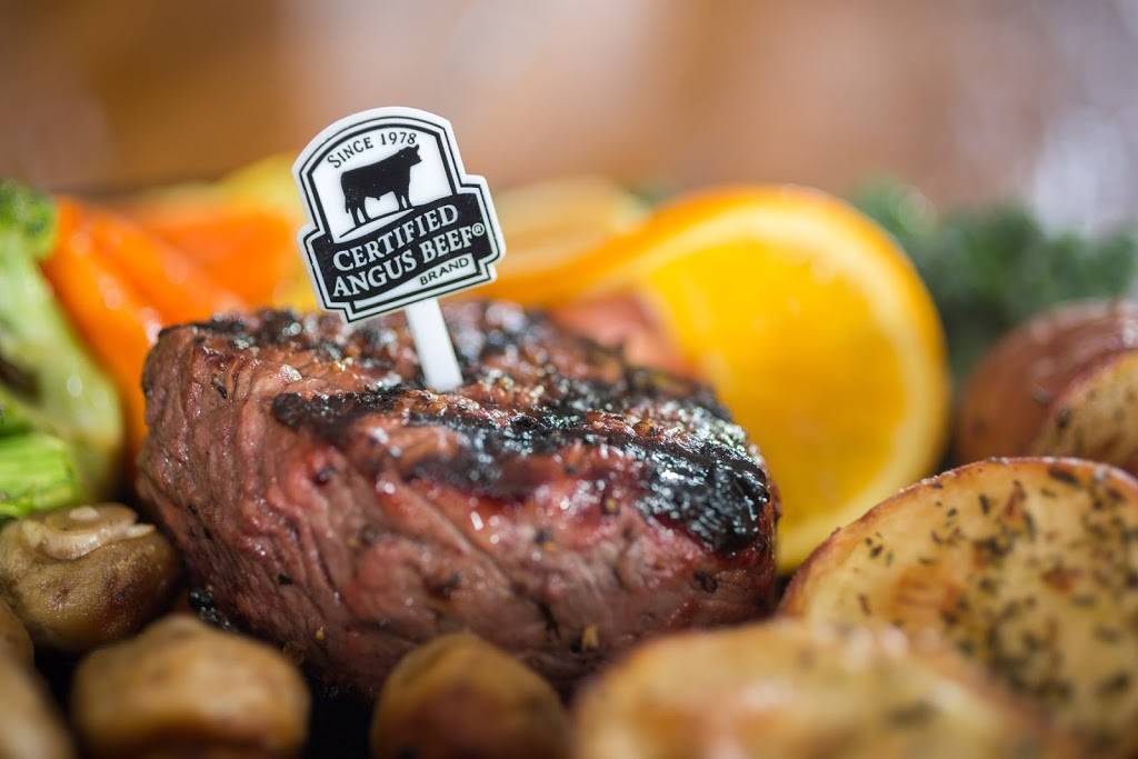 Hobarts Steakhouse | restaurant | 189 Kent St W, Lindsay, ON K9V 5G6, Canada | 7053281219 OR +1 705-328-1219