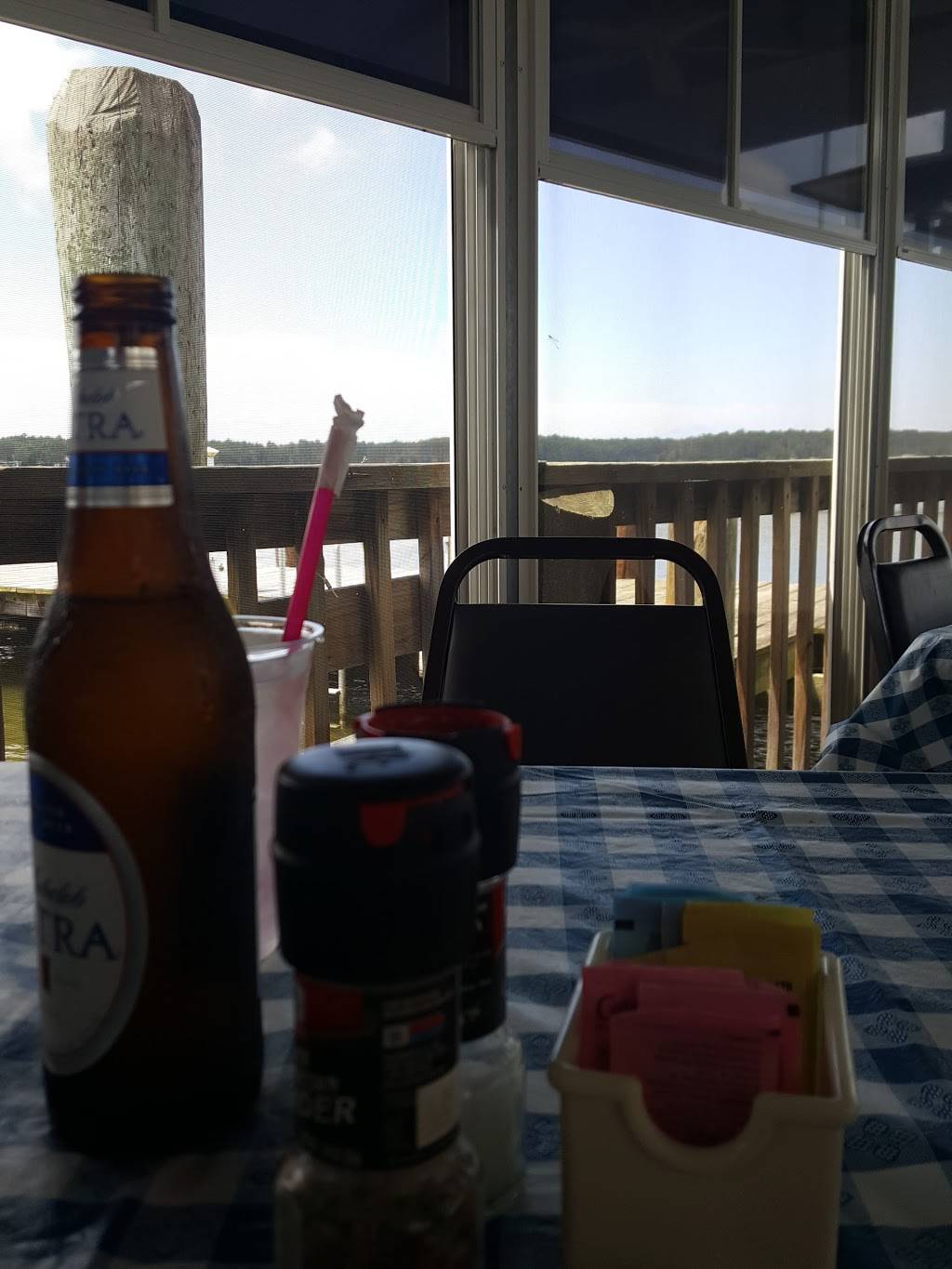 Palm Beach Willies | restaurant | 638 Taylors Island Rd, Taylors Island, MD 21669, USA | 4102215111 OR +1 410-221-5111