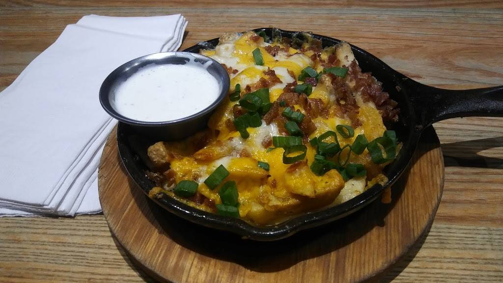 Chilis Grill & Bar | restaurant | 5705 NW 173rd Dr, Miami Gardens, FL 33015, USA | 3058215699 OR +1 305-821-5699