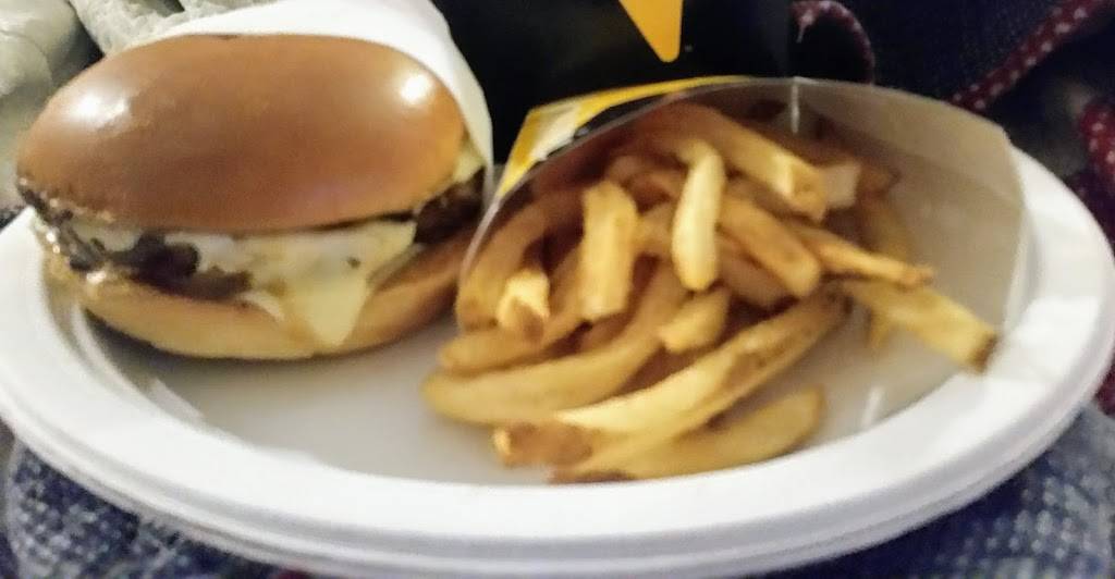 Hardees | restaurant | 11201 Oscar Rd, Louisville, KY 40241, USA | 5026321794 OR +1 502-632-1794