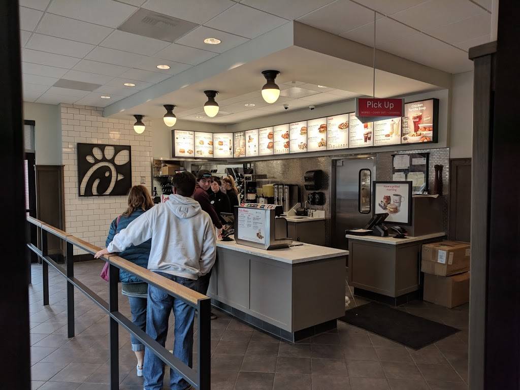 Chick-fil-A | restaurant | 600 Grassfield Pkwy, Chesapeake, VA 23322, USA | 7574361100 OR +1 757-436-1100