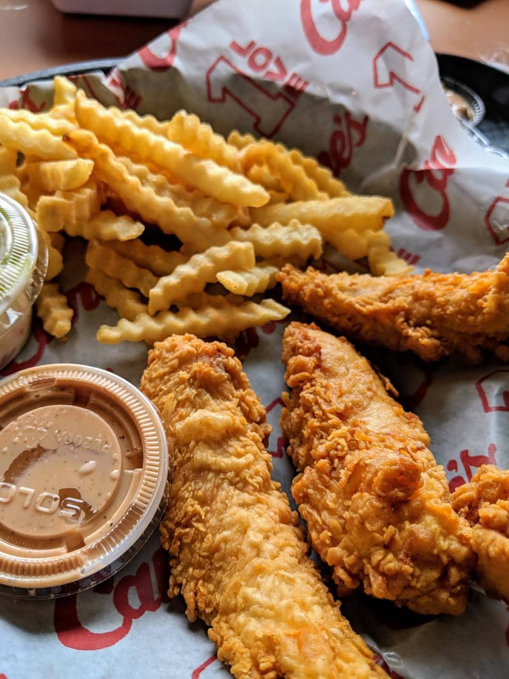 Raising Canes Chicken Fingers | meal takeaway | 23971 El Toro Rd, Laguna Hills, CA 92653, USA | 9495871970 OR +1 949-587-1970