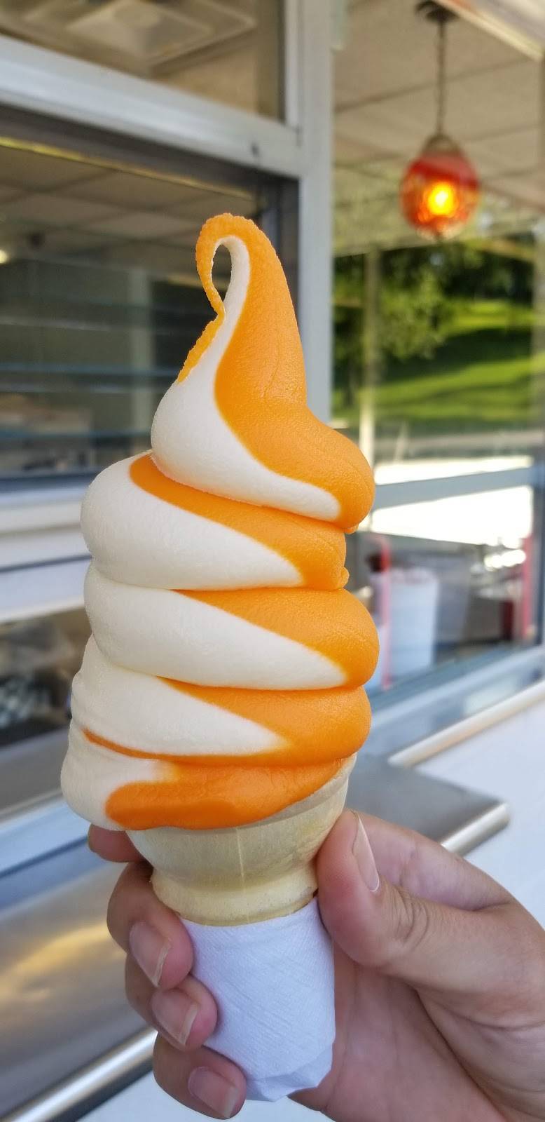 Crisps Dairy Treat | restaurant | 1216 KY-716, Ashland, KY 41102, USA | 6069288193 OR +1 606-928-8193