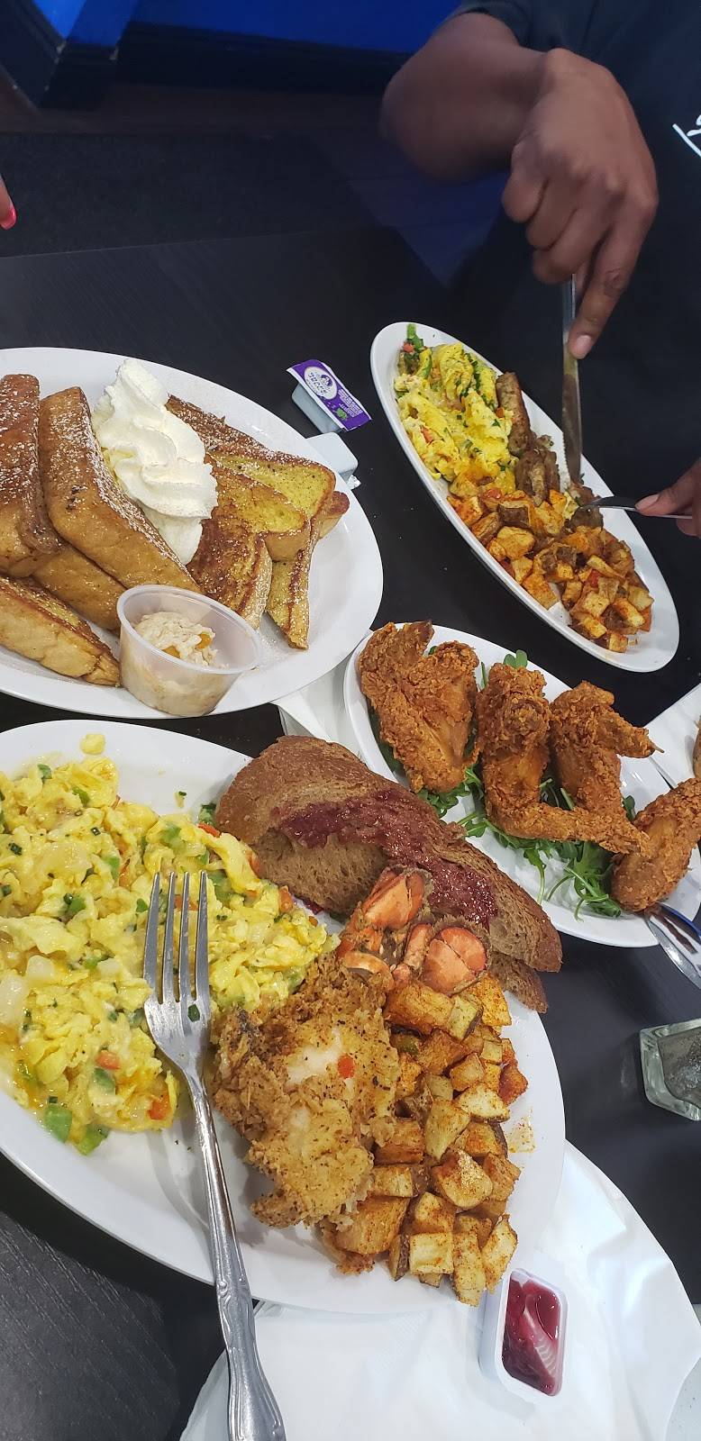 Court Cafe | restaurant | 5496 W Centinela Ave, Los Angeles, CA 90045, USA | 3104314969 OR +1 310-431-4969