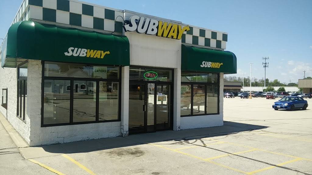 Subway Restaurants | restaurant | 5861 S Packard Ave, Cudahy, WI 53110, USA | 4144829299 OR +1 414-482-9299