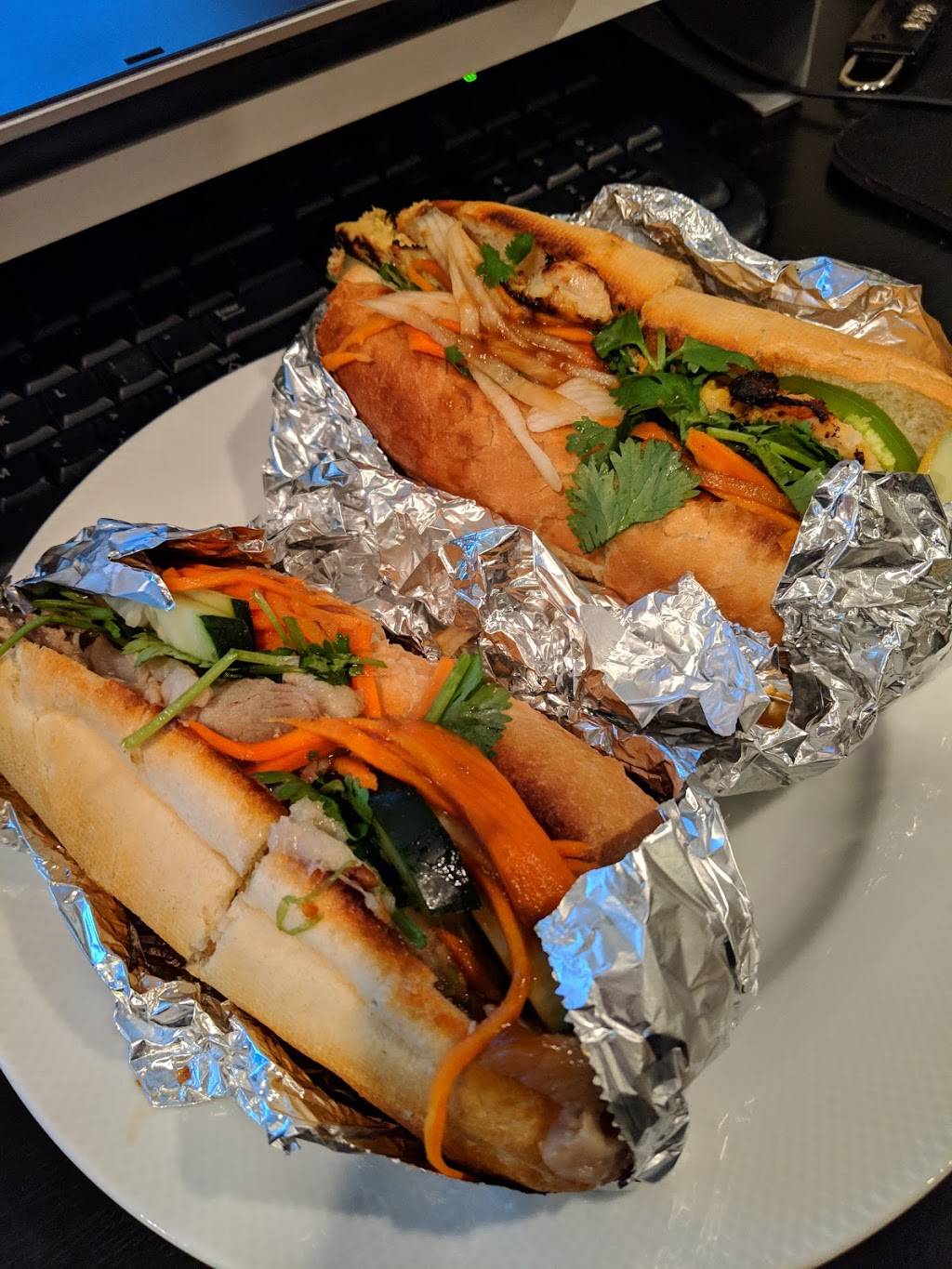 Bun DC | restaurant | 2905 Sherman Ave NW, Washington, DC 20001, USA | 2024126113 OR +1 202-412-6113