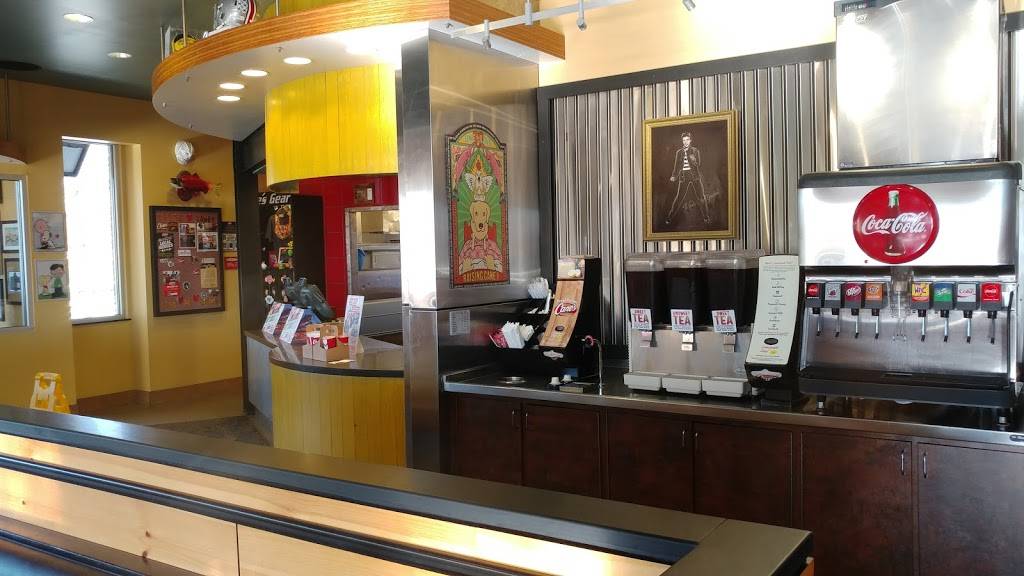 Raising Canes Chicken Fingers | meal takeaway | 5132 N High St, Columbus, OH 43214, USA | 6143967316 OR +1 614-396-7316