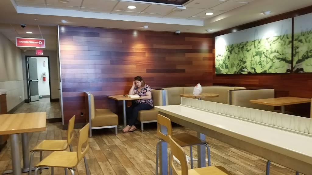 Wendys | restaurant | 420 86th St, Brooklyn, NY 11209, USA | 7188333034 OR +1 718-833-3034