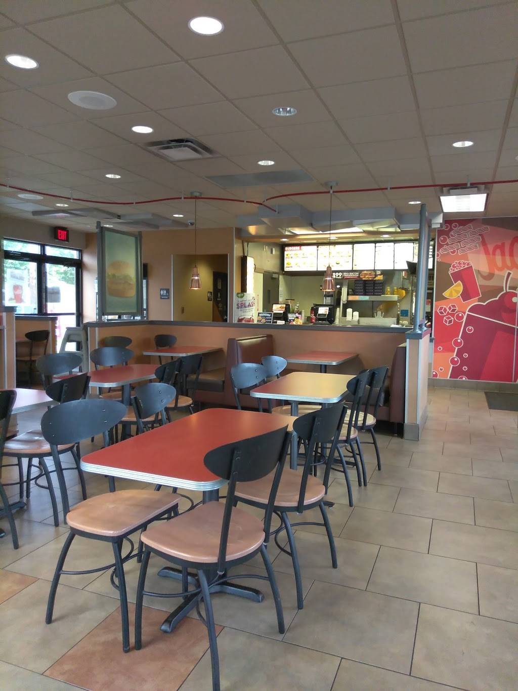 Jack in the Box | restaurant | 2054 6th Ave, Tacoma, WA 98403, USA | 2535978974 OR +1 253-597-8974