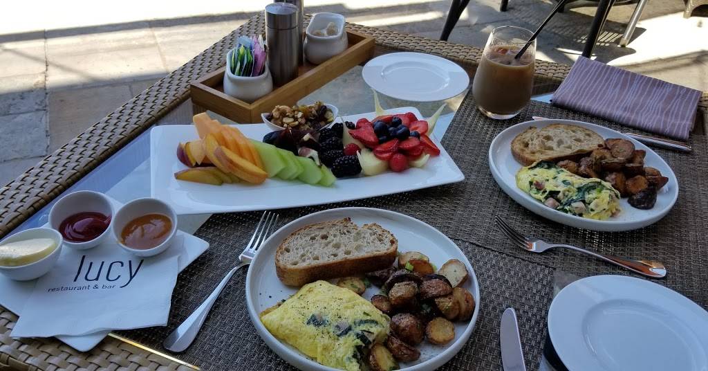 Lucy Restaurant & Bar | restaurant | 6528 Yount St, Yountville, CA 94599, USA | 7072046030 OR +1 707-204-6030