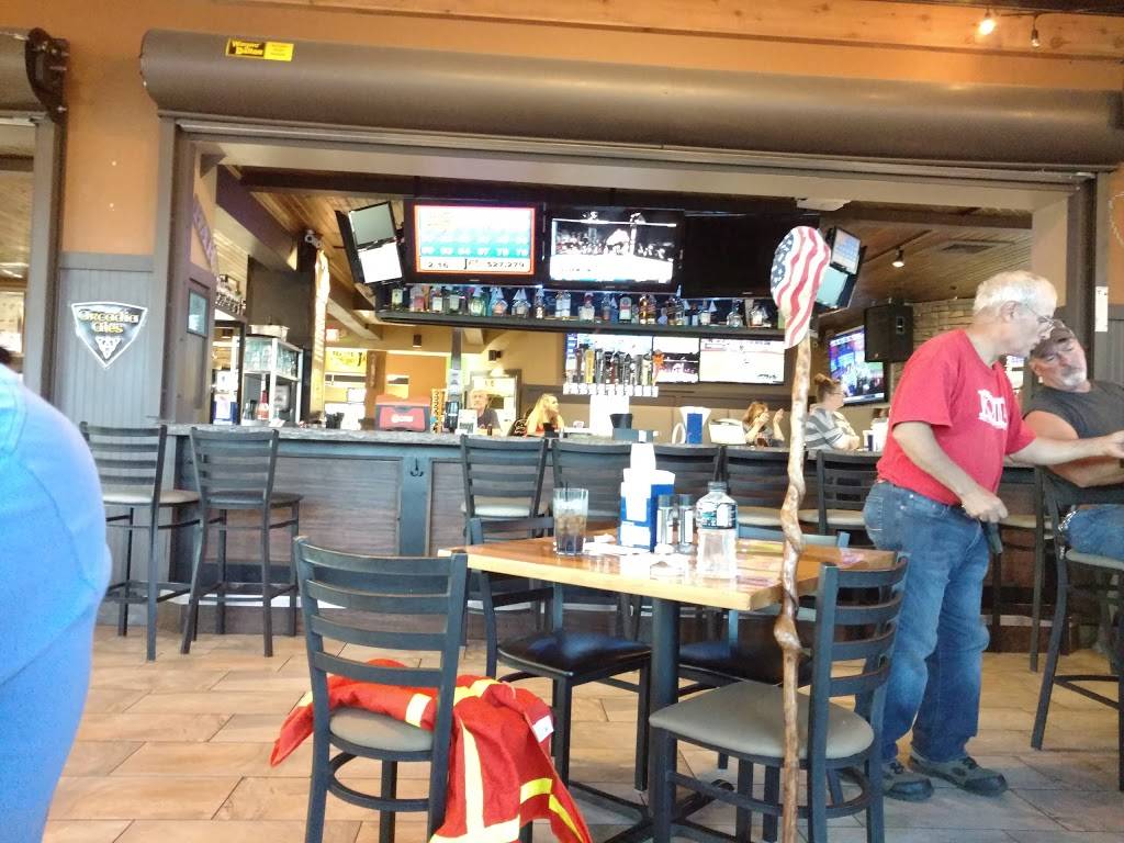 Oliveras Restaurant | restaurant | 390 S Dexter St, Ionia, MI 48846, USA | 6165223000 OR +1 616-522-3000