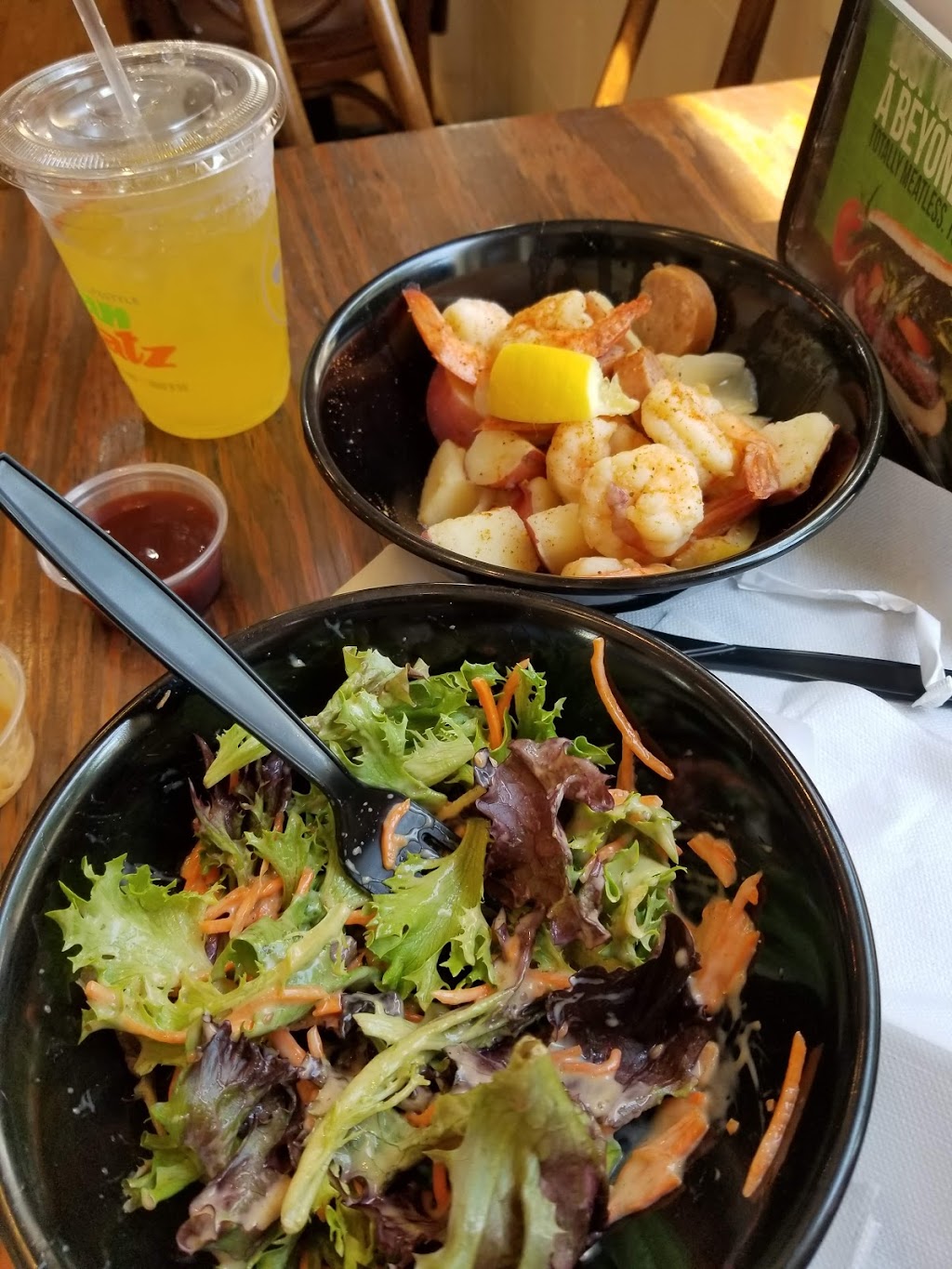 Clean Eatz | restaurant | 1455 Stuart Engals Blvd, Mt Pleasant, SC 29464, USA | 8433522506 OR +1 843-352-2506