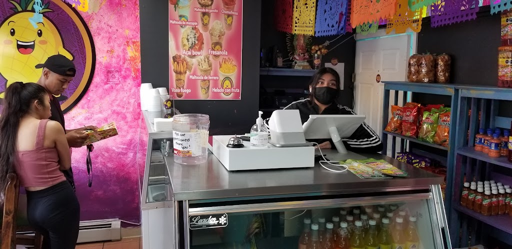 Pinas Locas Quetzaly | restaurant | 329 Grand St, Paterson, NJ 07505, USA | 9733338251 OR +1 973-333-8251