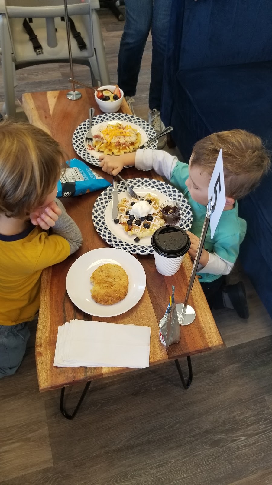 Invited To The Table | restaurant | 118 N Pendleton Ave, Pendleton, IN 46064, USA | 7652219470 OR +1 765-221-9470