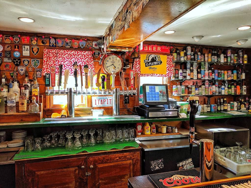 Union Brew House | restaurant | 550 Washington St, Weymouth, MA 02188, USA | 7813400440 OR +1 781-340-0440