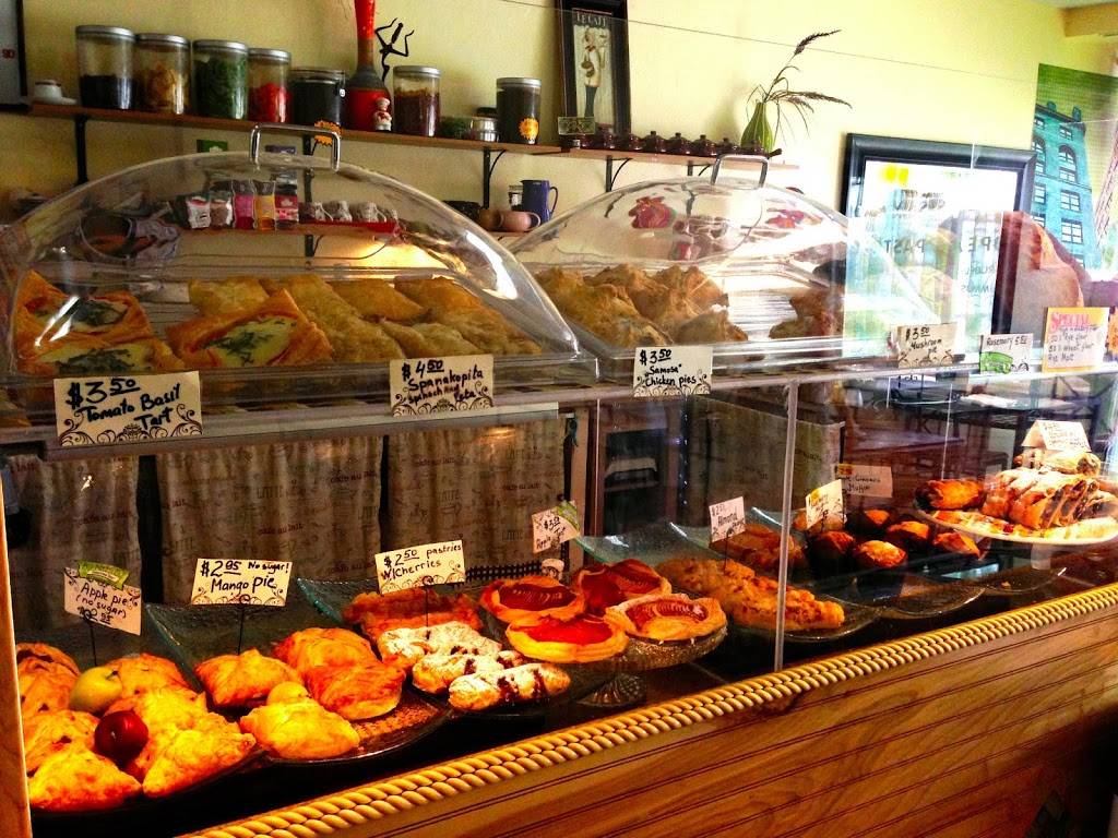 Around the World Cafe | bakery | 119 5th Ave, Indialantic, FL 32903, USA | 3213609284 OR +1 321-360-9284