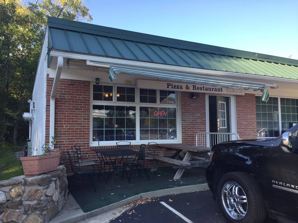 Harwinton Pizza & Restaurant | restaurant | 122 Litchfield Rd, Harwinton, CT 06791, USA | 8604850535 OR +1 860-485-0535