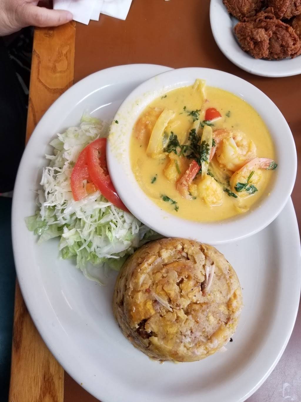 Panchis Latin Food | restaurant | 363 Rivet St, New Bedford, MA 02744, USA | 7742023925 OR +1 774-202-3925