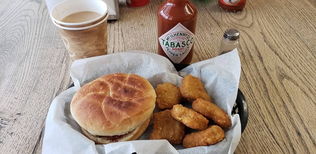 Belmont General Store | meal takeaway | 2400 Belmont Rd, Belmont, VT 05730, USA | 8022592292 OR +1 802-259-2292