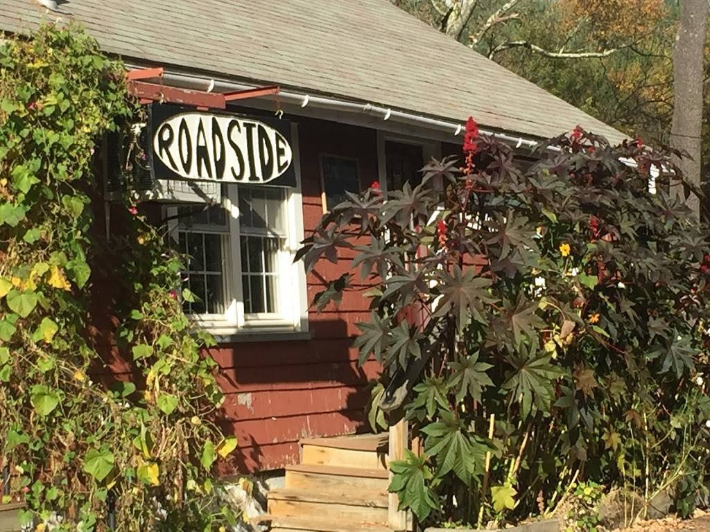 Roadside Store | restaurant | 275 Main Rd, Monterey, MA 01245, USA | 4135282633 OR +1 413-528-2633