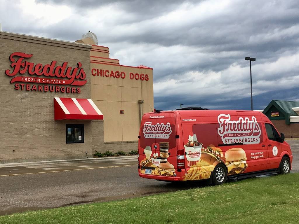 Freddys Frozen Custard & Steakburgers | restaurant | 2420 S 9th St, Salina, KS 67401, USA | 7858270900 OR +1 785-827-0900